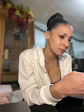 FerrariFrench online show from November 8, 2025, 6:35 am