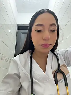 Snapshot of MiaCamille_ chatting on June 3, 2026, 6:24 pm MiaCamille online show from June 3, 2026, 6:24 pm