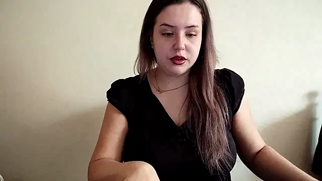 LolaSeduce online show from April 15, 2026, 8:21 am