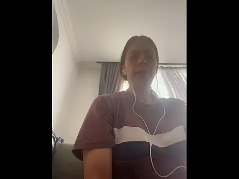 ItsAmara online show from June 15, 2026, 5:37 pm