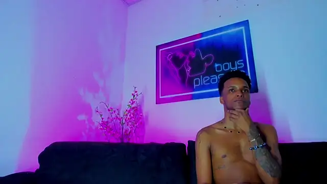 Boys xxx  online show from March 15, 2026, 5:13 am