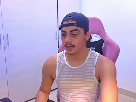 Cute-Curls online show from March 14, 2026, 1:12 am