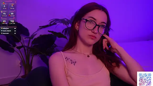 SweeetMila online show from April 15, 2026, 4:36 pm