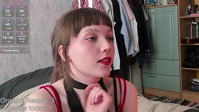 RileyNymph online show from March 19, 2026, 12:09 pm