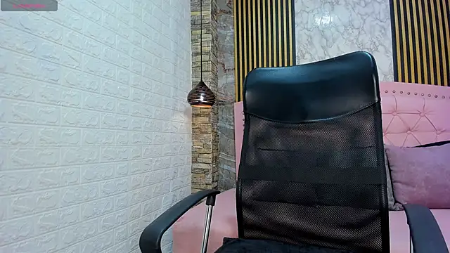 AishaCambell  online show from April 3, 2026, 9:40 am