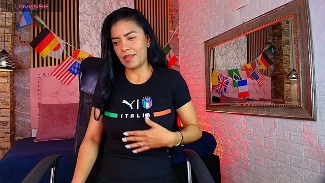 AishaCambell  online show from June 16, 2026, 11:24 am