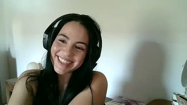 Snapshot of AnabeleNogueira chatting on June 10, 2026, 2:16 pm AnabeleNogueira online show from June 10, 2026, 2:16 pm