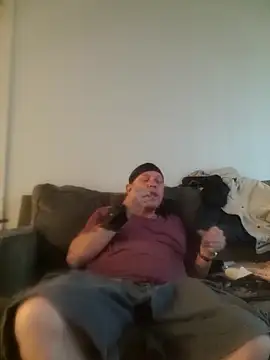 Snapshot of yourMasterisBored chatting on April 30, 2026, 10:36 pm yourMasterisBored online show from April 30, 2026, 10:36 pm