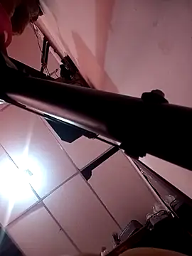 Snapshot of catalin6900 chatting on March 25, 2026, 1:39 pm catalin6900 online show from March 25, 2026, 1:39 pm