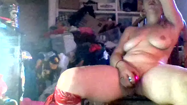 Snapshot of Ambionce chatting on July 13, 2026, 4:48 am Ambionce online show from July 13, 2026, 4:48 am