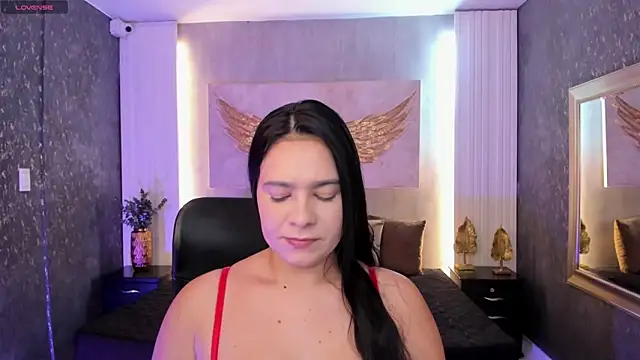 Emily-brown  online show from April 8, 2026, 11:21 am