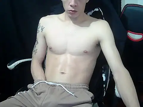 crixus11111 online show from March 21, 2026, 6:29 am