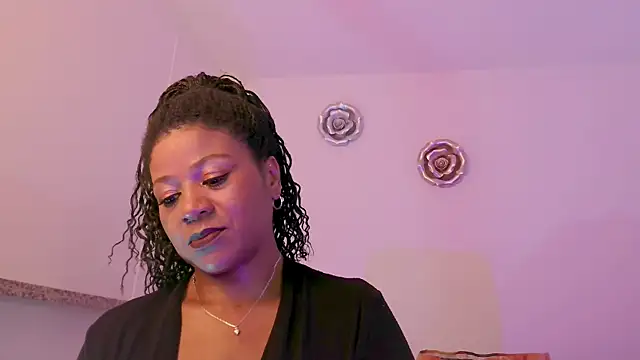 Snapshot of KeisySmith chatting on May 6, 2026, 7:52 pm KeisySmith online show from May 6, 2026, 7:52 pm