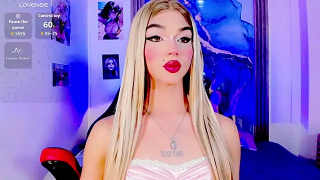 Snapshot of blonde_queen- chatting on June 30, 2026, 7:31 am blonde queen- online show from June 30, 2026, 7:31 am