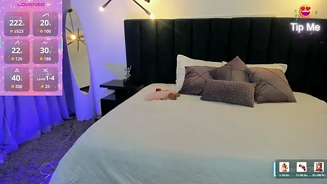 kirasweet7 online show from April 2, 2026, 3:37 am