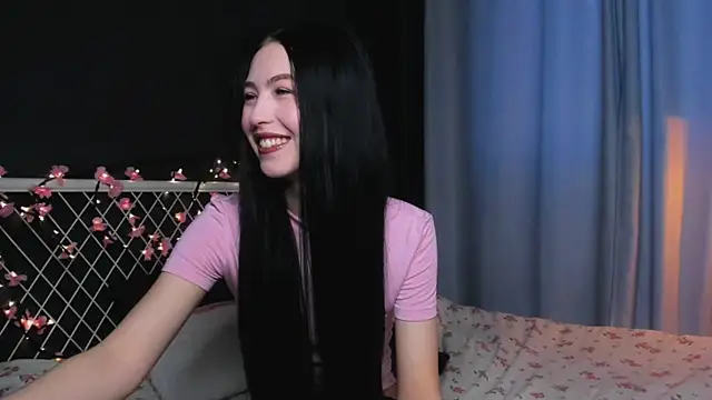 Snapshot of lizaa_breeze chatting on June 8, 2026, 4:29 pm lizaa breeze online show from June 8, 2026, 4:29 pm