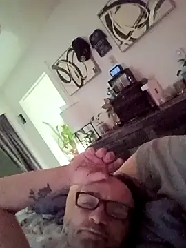 Snapshot of dropanddrippy1 chatting on March 23, 2026, 1:37 pm dropanddrippy1 online show from March 23, 2026, 1:37 pm