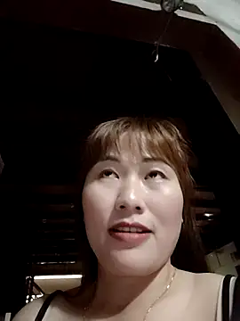Snapshot of Lucxy-ki6 chatting on May 11, 2026, 1:33 am Lucxy-ki6 online show from May 11, 2026, 1:33 am