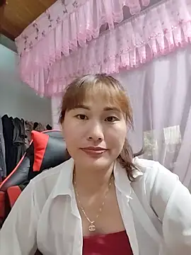 Snapshot of Lucxy-ki6 chatting on June 10, 2026, 4:56 am Lucxy-ki6 online show from June 10, 2026, 4:56 am