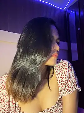 Snapshot of Kiee_19 chatting on April 13, 2026, 5:07 pm Kiee 19 online show from April 13, 2026, 5:07 pm
