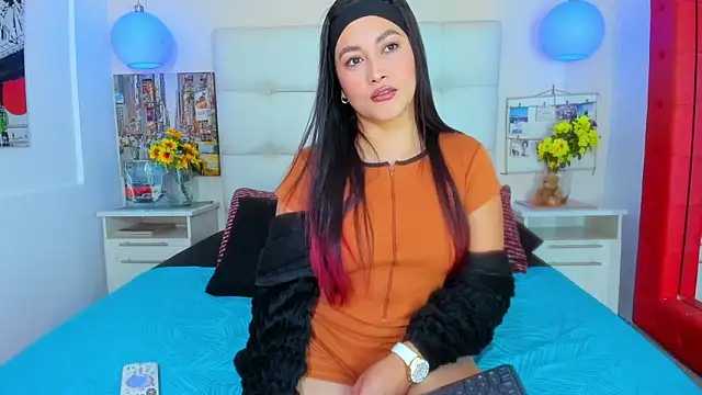 Snapshot of Tatiana24_ chatting on April 16, 2026, 9:39 pm Tatiana24 online show from April 16, 2026, 9:39 pm