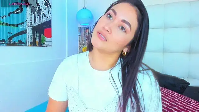 Snapshot of Tatiana24_ chatting on April 21, 2026, 1:42 am Tatiana24 online show from April 21, 2026, 1:42 am