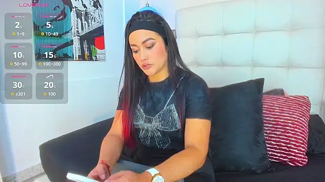 Snapshot of Tatiana24_ chatting on April 21, 2026, 9:28 pm Tatiana24 online show from April 21, 2026, 9:28 pm