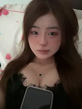 Snapshot of Sweet20-20 chatting on April 30, 2026, 7:14 am Sweet20-20 online show from April 30, 2026, 7:14 am