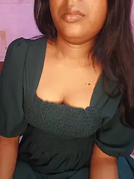 Snapshot of Blossom_lily chatting on June 30, 2026, 6:42 pm Blossom lily online show from June 30, 2026, 6:42 pm