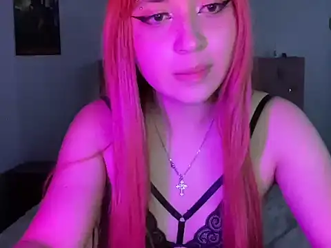 Snapshot of sakuraluna_ chatting on March 17, 2026, 12:04 am sakuraluna online show from March 17, 2026, 12:04 am