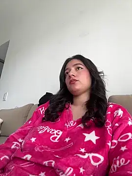 Snapshot of KittyFeet1 chatting on May 6, 2026, 6:24 pm KittyFeet1 online show from May 6, 2026, 6:24 pm