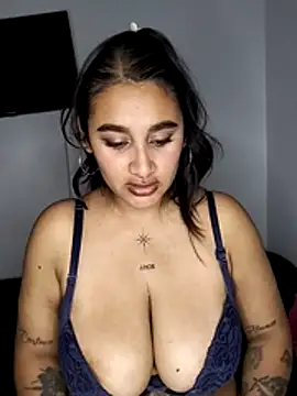 Mia skyy18 online show from April 9, 2026, 1:05 am