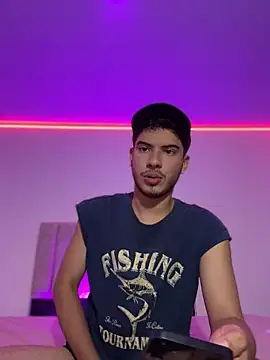 Snapshot of ApoloGray__ chatting on April 10, 2026, 8:02 pm ApoloGray online show from April 10, 2026, 8:02 pm