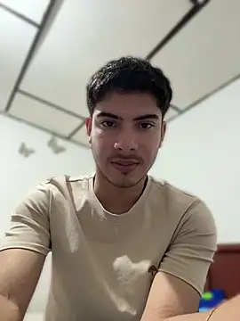 Snapshot of ApoloGray__ chatting on April 30, 2026, 10:58 pm ApoloGray online show from April 30, 2026, 10:58 pm