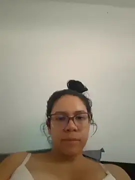 Aila Phone online show from April 14, 2026, 9:21 pm