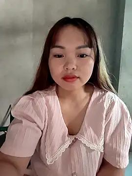 Mina xYx online show from May 7, 2026, 1:44 am
