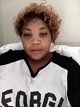 BeverlyQueen15 online show from March 31, 2026, 10:15 am