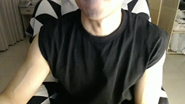 Snapshot of Kent6828 chatting on May 12, 2026, 2:14 pm Kent6828 online show from May 12, 2026, 2:14 pm