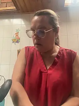 Snapshot of Malu_617 chatting on July 17, 2026, 5:18 pm Malu 617 online show from July 17, 2026, 5:18 pm