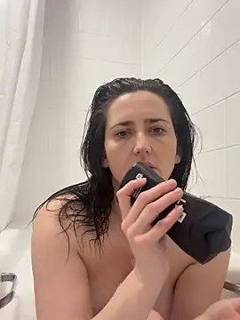 Snapshot of Siren__xxx chatting on March 27, 2026, 8:09 am Siren xxx online show from March 27, 2026, 8:09 am
