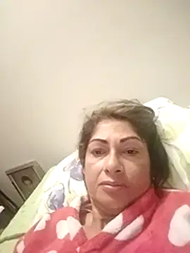 Snapshot of Taniafirelux chatting on July 30, 2026, 2:43 am Taniafirelux online show from July 30, 2026, 2:43 am