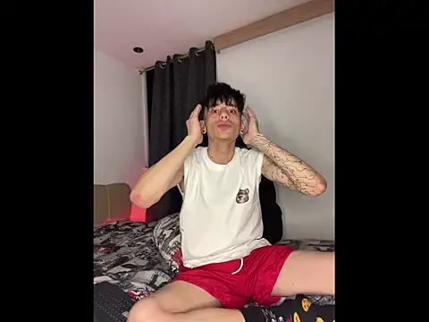 BatKingandBatQueen online show from March 17, 2026, 12:59 am