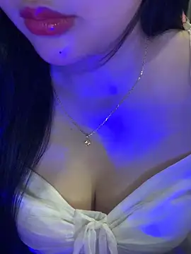Snapshot of Quincy_baby chatting on June 3, 2026, 1:30 am Quincy baby online show from June 3, 2026, 1:30 am