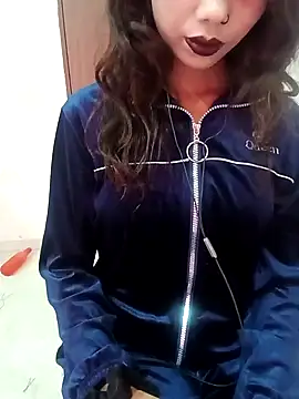 Candyy crushh online show from March 31, 2026, 8:15 am