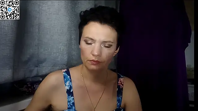 HotMamaQueen234 online show from June 22, 2026, 7:33 pm