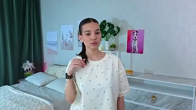 LatashaTarr online show from March 24, 2026, 12:48 am