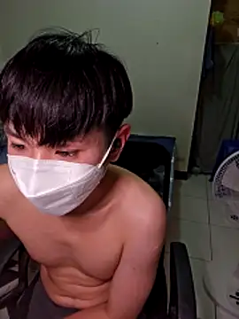 Snapshot of sweetener_321 chatting on March 23, 2026, 2:43 pm sweetener 321 online show from March 23, 2026, 2:43 pm