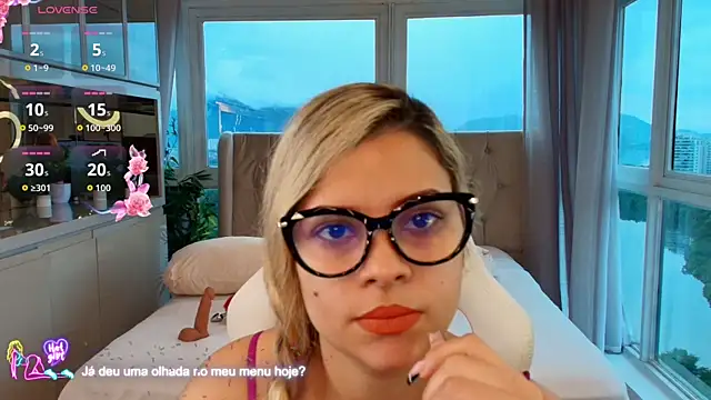 Snapshot of Florence_Ford chatting on June 17, 2026, 11:12 am Florence Ford online show from June 17, 2026, 11:12 am