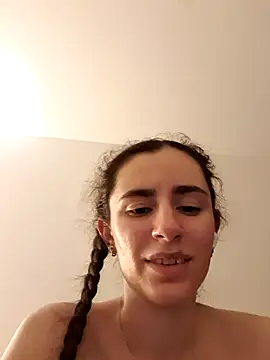 Snapshot of starlight_mo chatting on April 30, 2026, 8:57 pm starlight mo online show from April 30, 2026, 8:57 pm