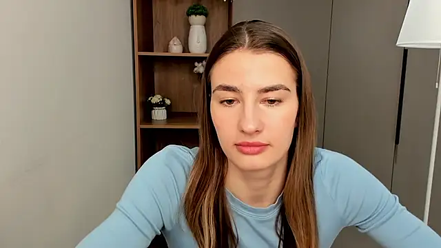 Snapshot of CarrieAndzulis chatting on March 22, 2026, 2:37 am CarrieAndzulis online show from March 22, 2026, 2:37 am